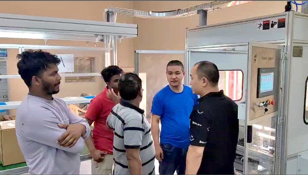 沙特阿拉伯客戶(hù)（MCB自動(dòng)化生產(chǎn)線現(xiàn)場(chǎng)安裝視頻）